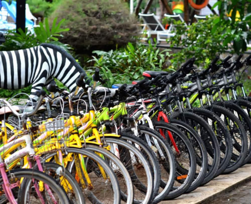 Jambuluwuk Oceano Gili Trawangan Hotell Eksteriør bilde Bicycle sharing scheme in Singapore